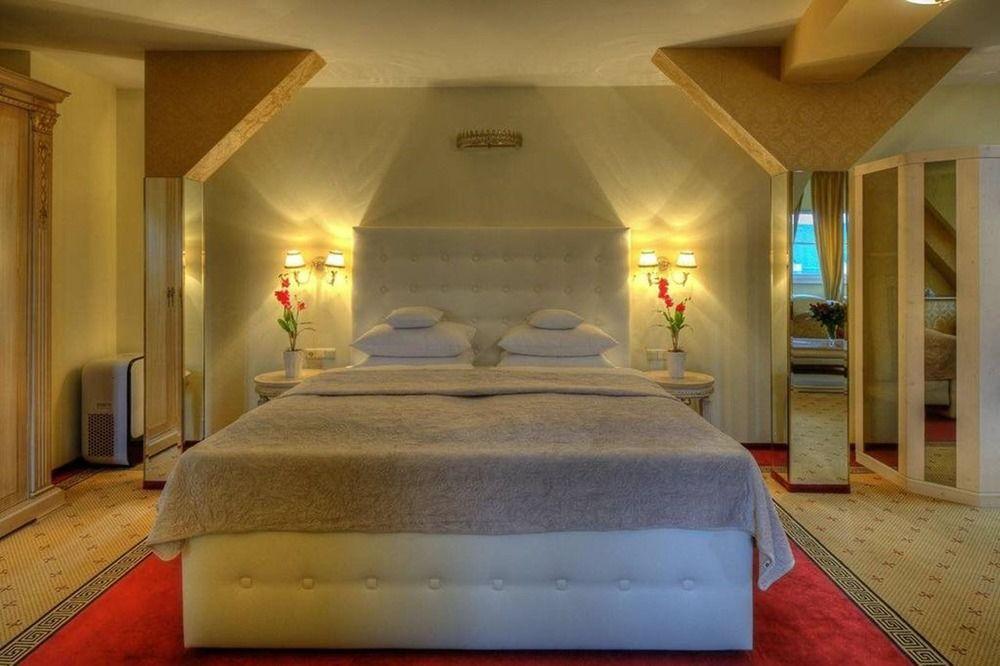 Augusta Am Kurfuerstendamm 3*
