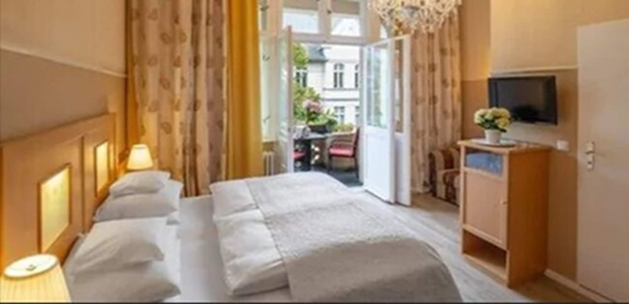 Augusta Am Kurfuerstendamm Hotel