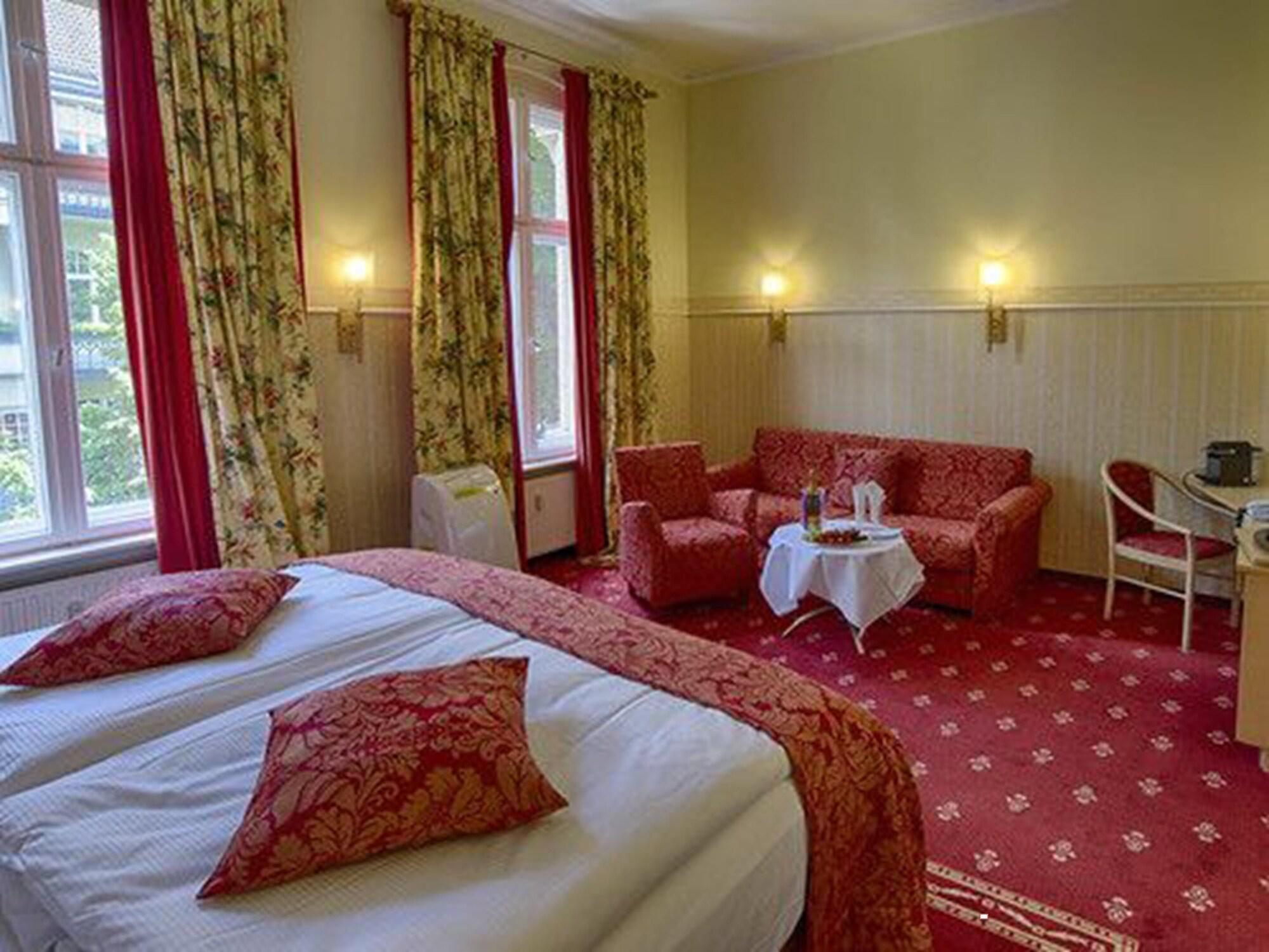 Augusta Am Kurfuerstendamm Hotel 3*