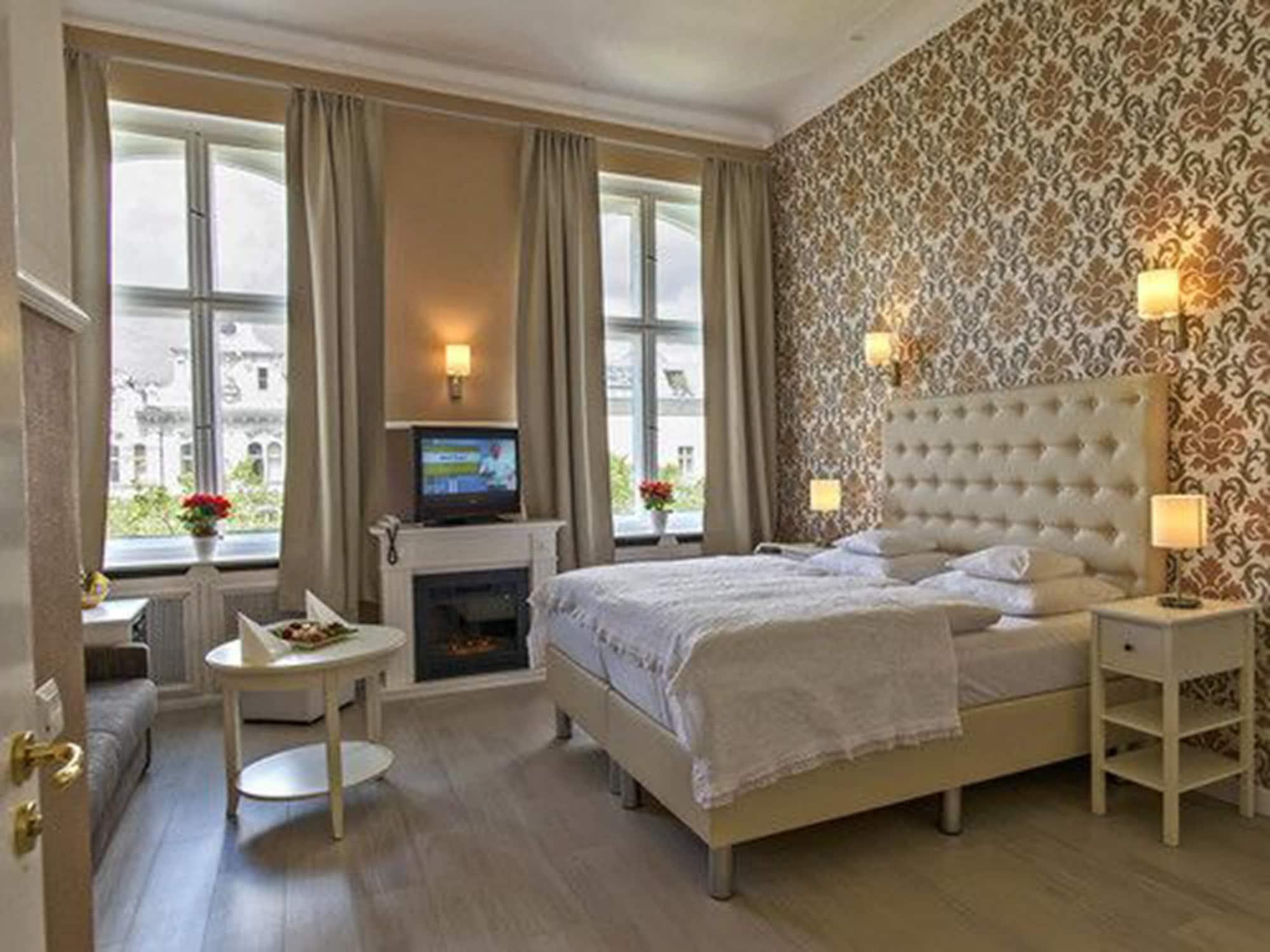Augusta Am Kurfürstendamm Hotel 3*