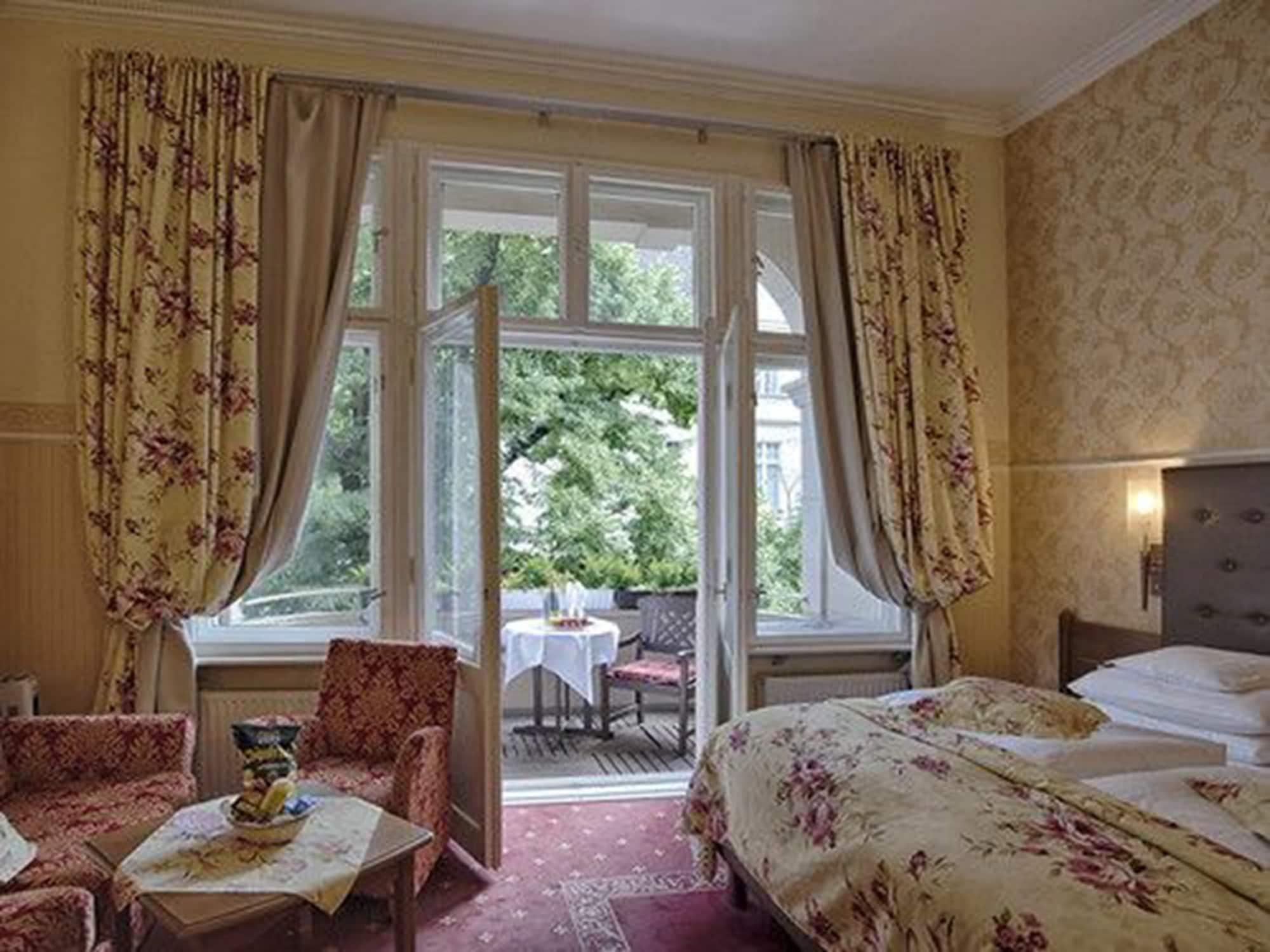 Augusta Am Kurfürstendamm 3* Berlin