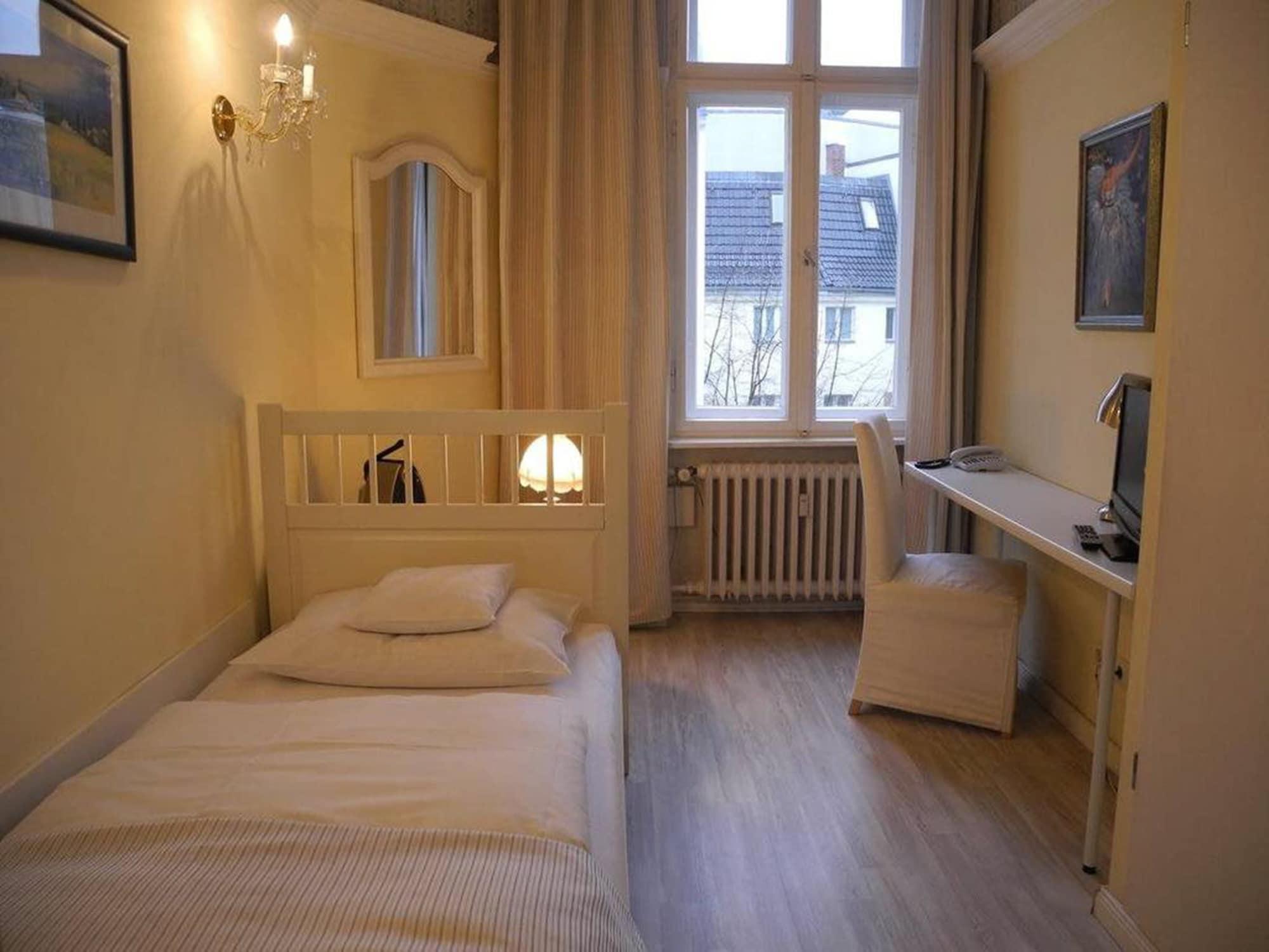 Augusta Am Kurfuerstendamm Berlin