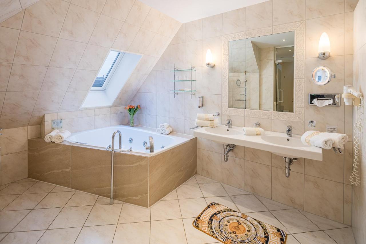 Hotel Augusta Am Kurfürstendamm 3*