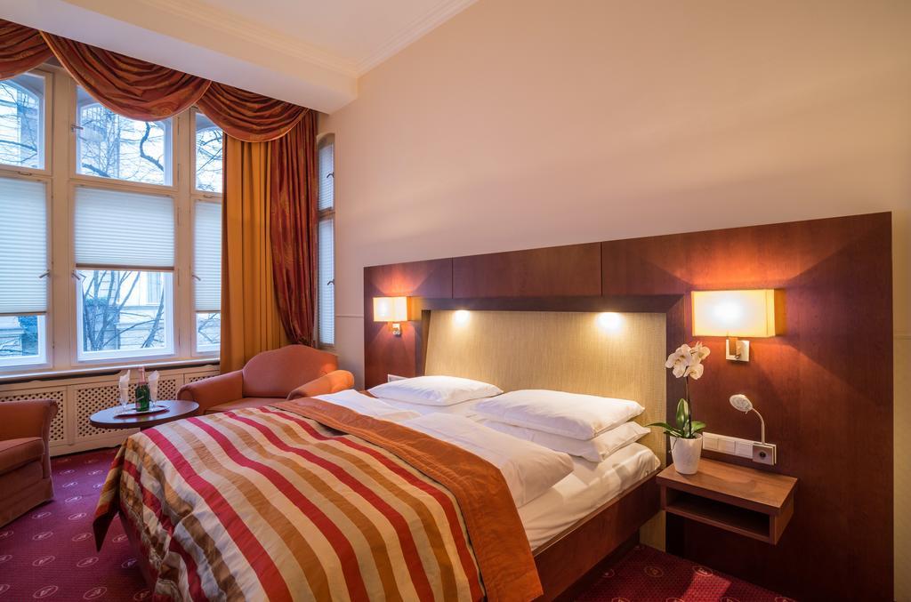 Augusta Am Kurfuerstendamm